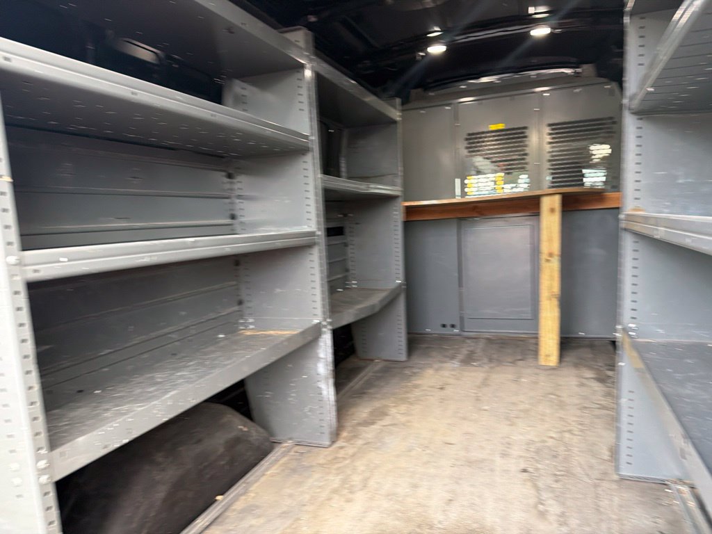 Used 2020 Ford Transit 250 Medium Roof RWD image 9