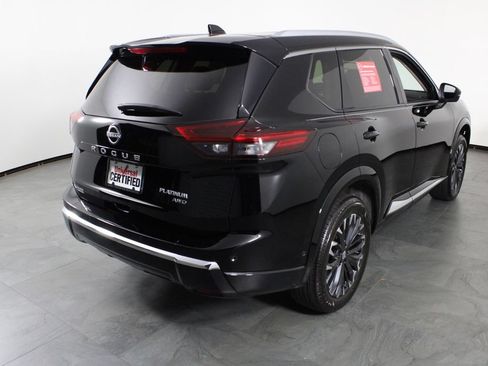 Certified 2026 Nissan Rogue Platinum w/ Platinum Premium Package AWD/4WD image 4