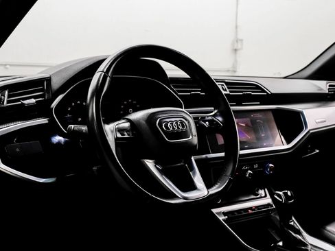 Used 2020 Audi Q3 2.0T Premium w/ Convenience Package AWD/4WD image 23