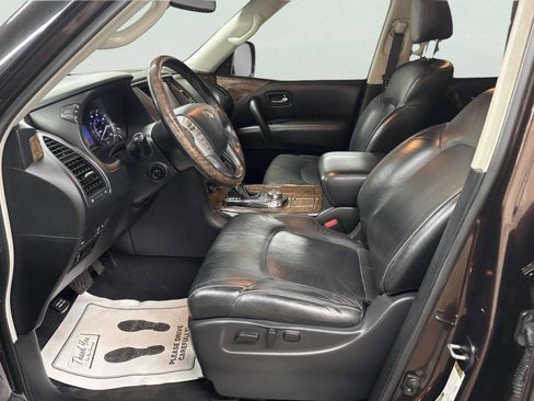 Used 2017 INFINITI QX80 4WD w/ Driver Assistance Package image 15