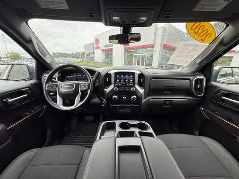 Used 2020 GMC Sierra 1500 SLE w/ SLE Value Package AWD/4WD image 11