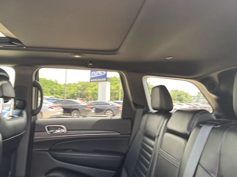 Used 2019 Jeep Grand Cherokee Limited X AWD/4WD image 36