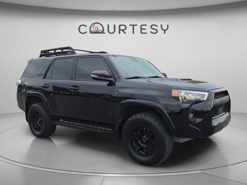 Used 2023 Toyota 4Runner TRD Pro AWD/4WD image 7