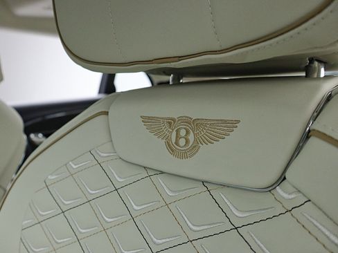 New 2026 Bentley Flying Spur Plug-In Hybrid image 35