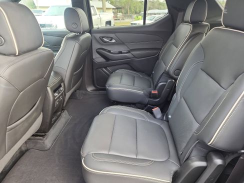Used 2023 Chevrolet Traverse Premier w/ LPO, Cargo Package image 15