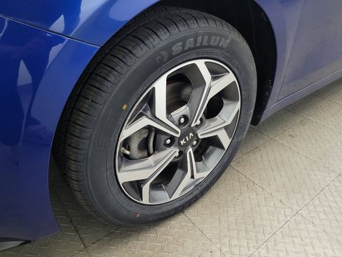 Used 2019 Kia Forte LXS FWD image 31