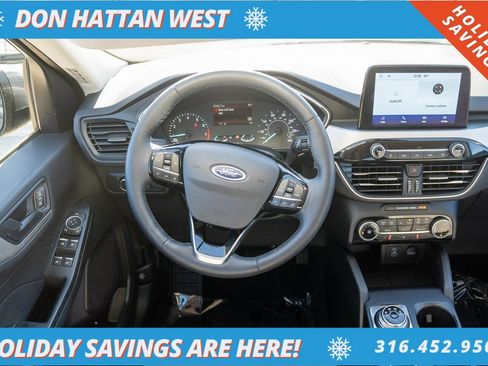Used 2022 Ford Escape SE w/ Cold Weather Package image 5