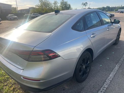 Used 2025 Honda Accord SE image 3