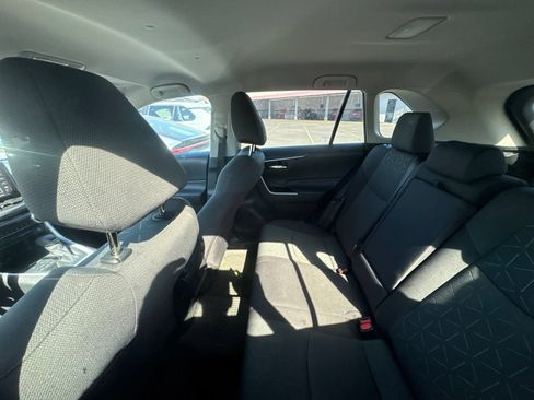 Used 2022 Toyota RAV4 XLE AWD/4WD image 9