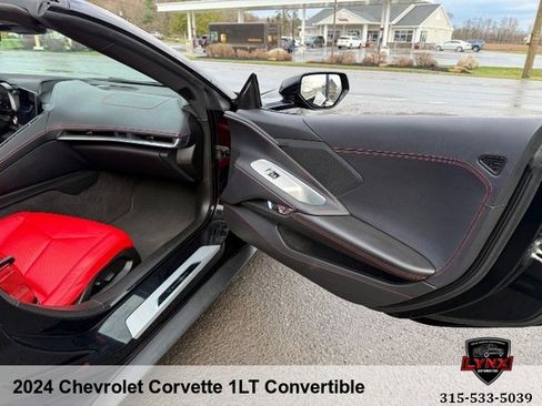 Used 2024 Chevrolet Corvette Stingray Convertible w/ Battery Protection Package RWD image 40