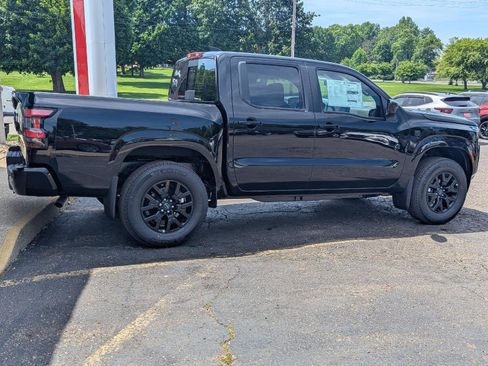 New 2026 Nissan Frontier SV AWD/4WD image 8