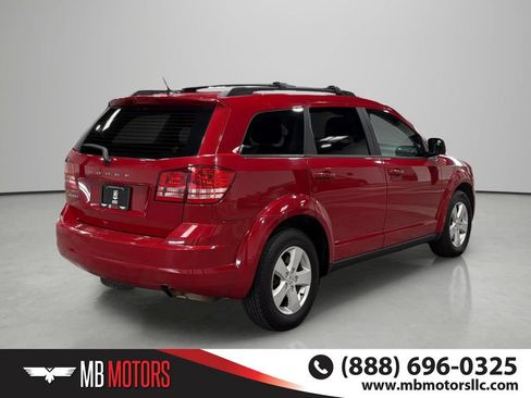 Used 2013 Dodge Journey FWD image 4