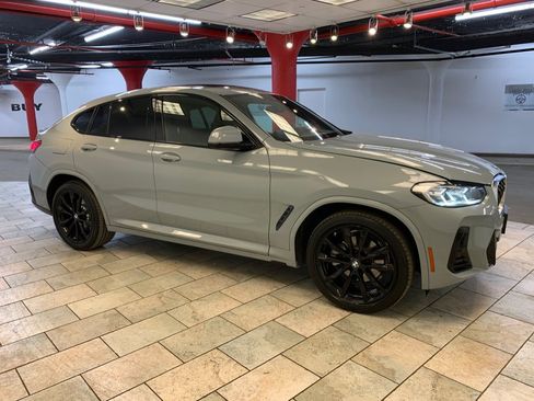 Used 2022 BMW X4 xDrive30i w/ M Sport Package 2 AWD/4WD image 8