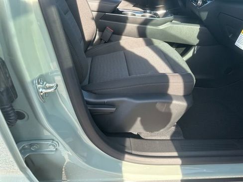 New 2026 Chevrolet Equinox LT image 32