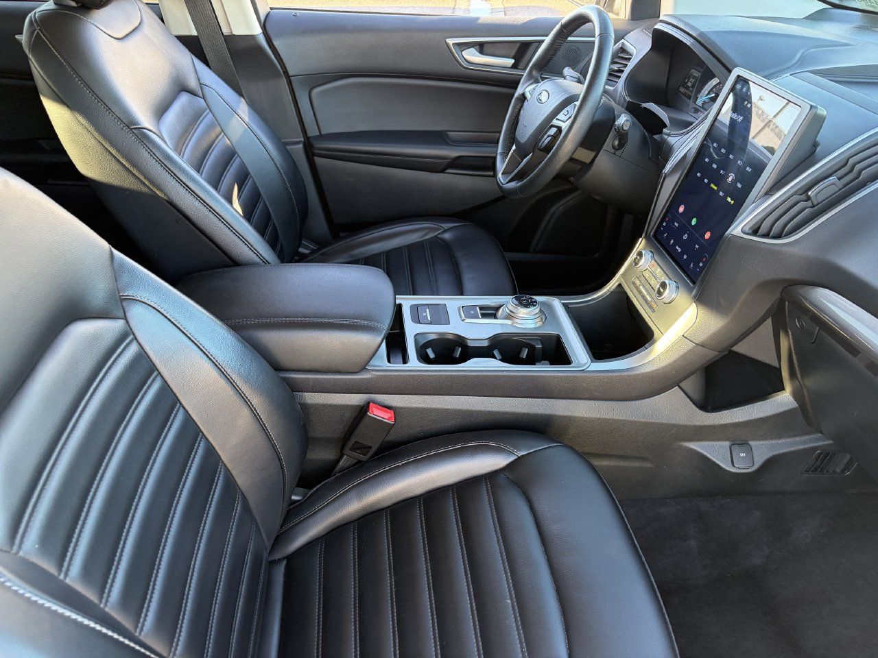 Used 2024 Ford Edge SEL AWD/4WD image 11
