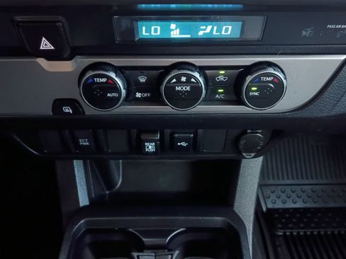 Used 2022 Toyota Tacoma SR5 image 4