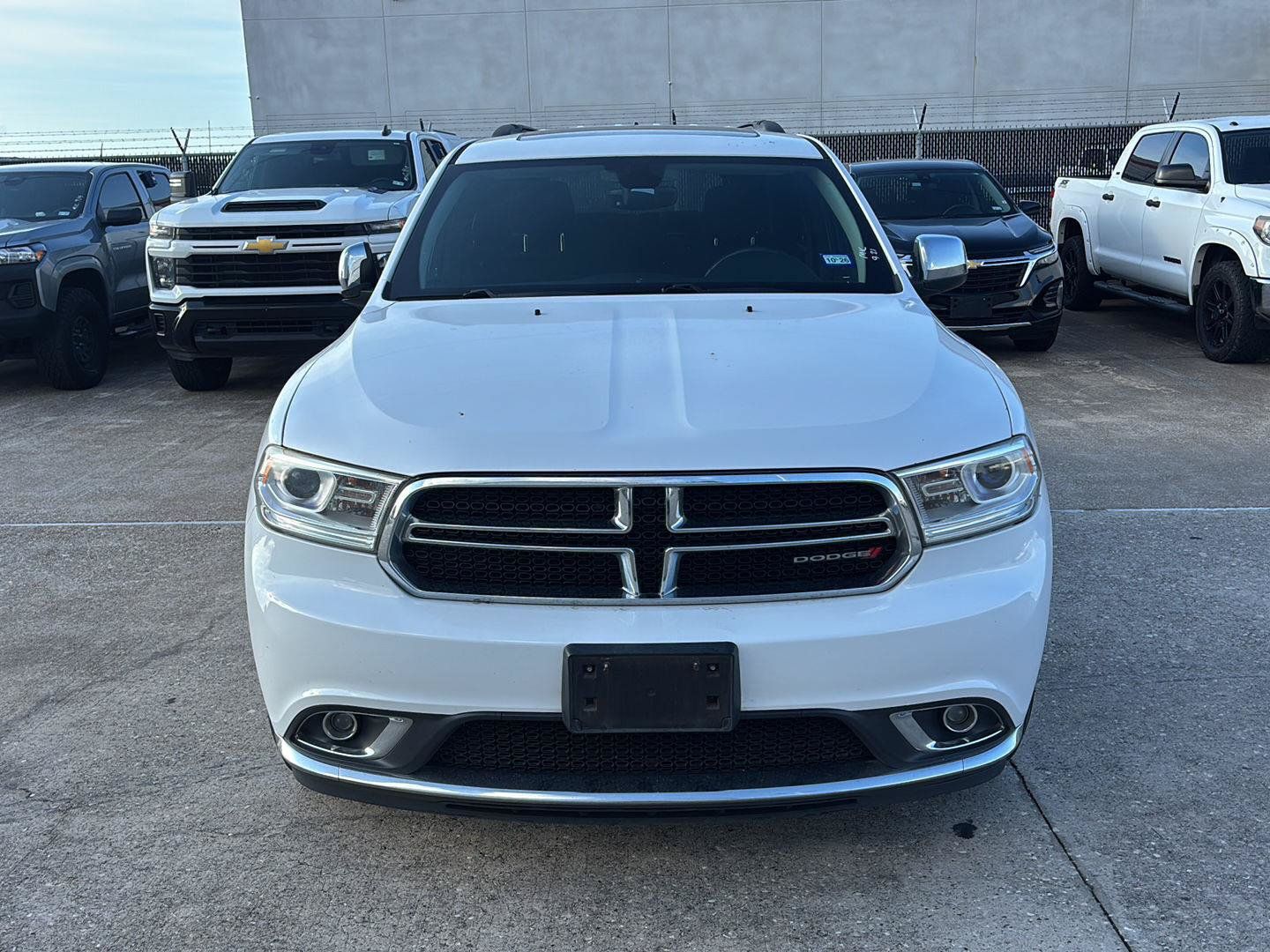 Used 2018 Dodge Durango SXT w/ Quick Order Package 2BB RWD image 2