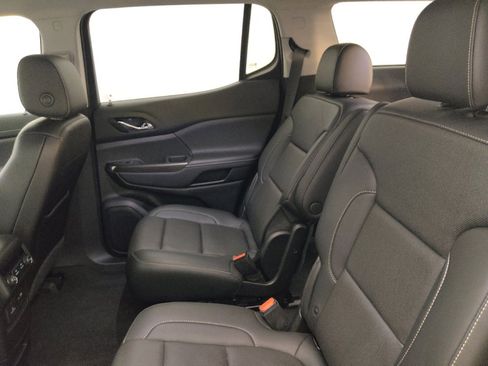 Used 2021 GMC Acadia SLT w/ Elevation Edition FWD image 18