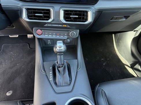 Used 2025 Ford Mustang GT Premium image 23