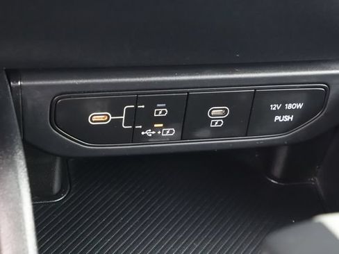 Used 2025 Kia K4 FWD image 31