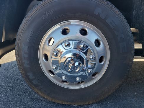 Used 2022 RAM 3500 Limited image 7