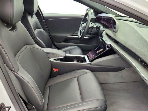 Used 2023 Lucid Air Pure AWD/4WD image 25