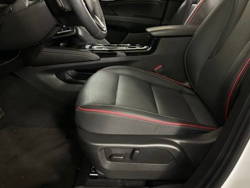Used 2023 Buick Envision Essence w/ Technology Package I AWD/4WD image 34