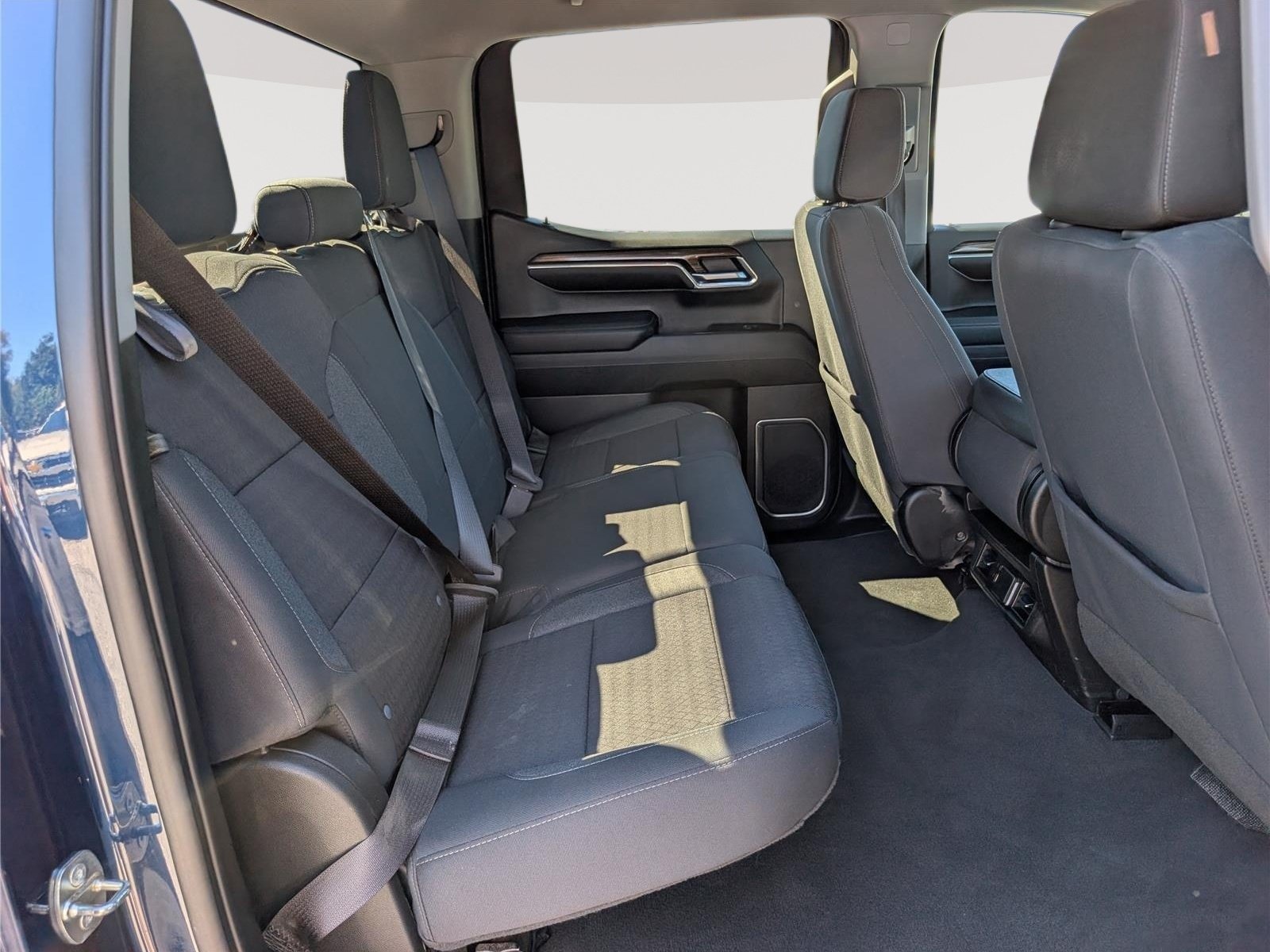 Used 2023 Chevrolet Silverado 1500 LT AWD/4WD image 12