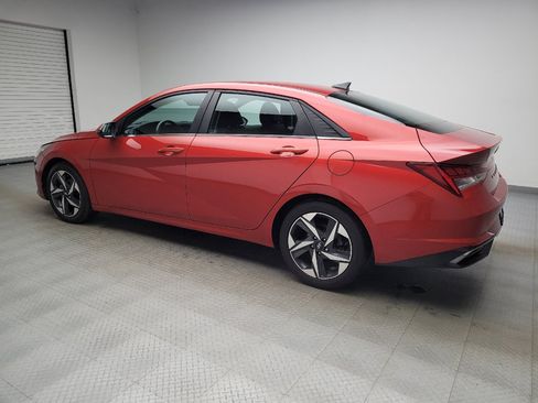 Used 2021 Hyundai Elantra Limited FWD image 3