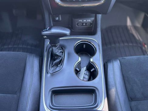 Used 2018 Dodge Durango GT image 23