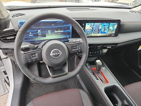 New 2026 Nissan Kicks SR w/ SR Premium Package FWD image 33
