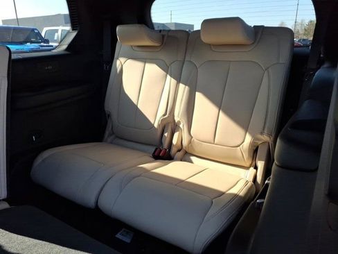 New 2026 Jeep Grand Cherokee L Limited w/ Limited Altitude Package AWD/4WD image 17