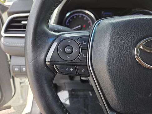Used 2018 Toyota Camry SE FWD image 32
