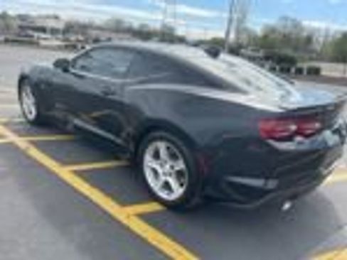 Used 2021 Chevrolet Camaro LT image 2