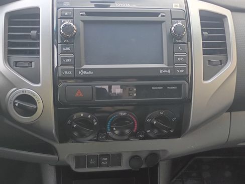 Used 2012 Toyota Tacoma 4x4 Double Cab w/ TRD Off-Road Pkg image 22