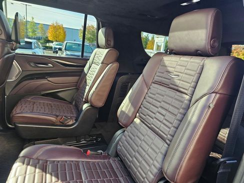 Certified 2023 Cadillac Escalade ESV Sport Platinum w/ LPO, ONYX Package AWD/4WD image 20