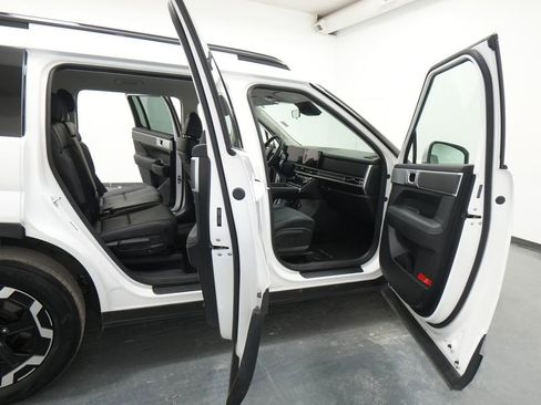 Used 2024 Hyundai Santa Fe SEL AWD/4WD image 31