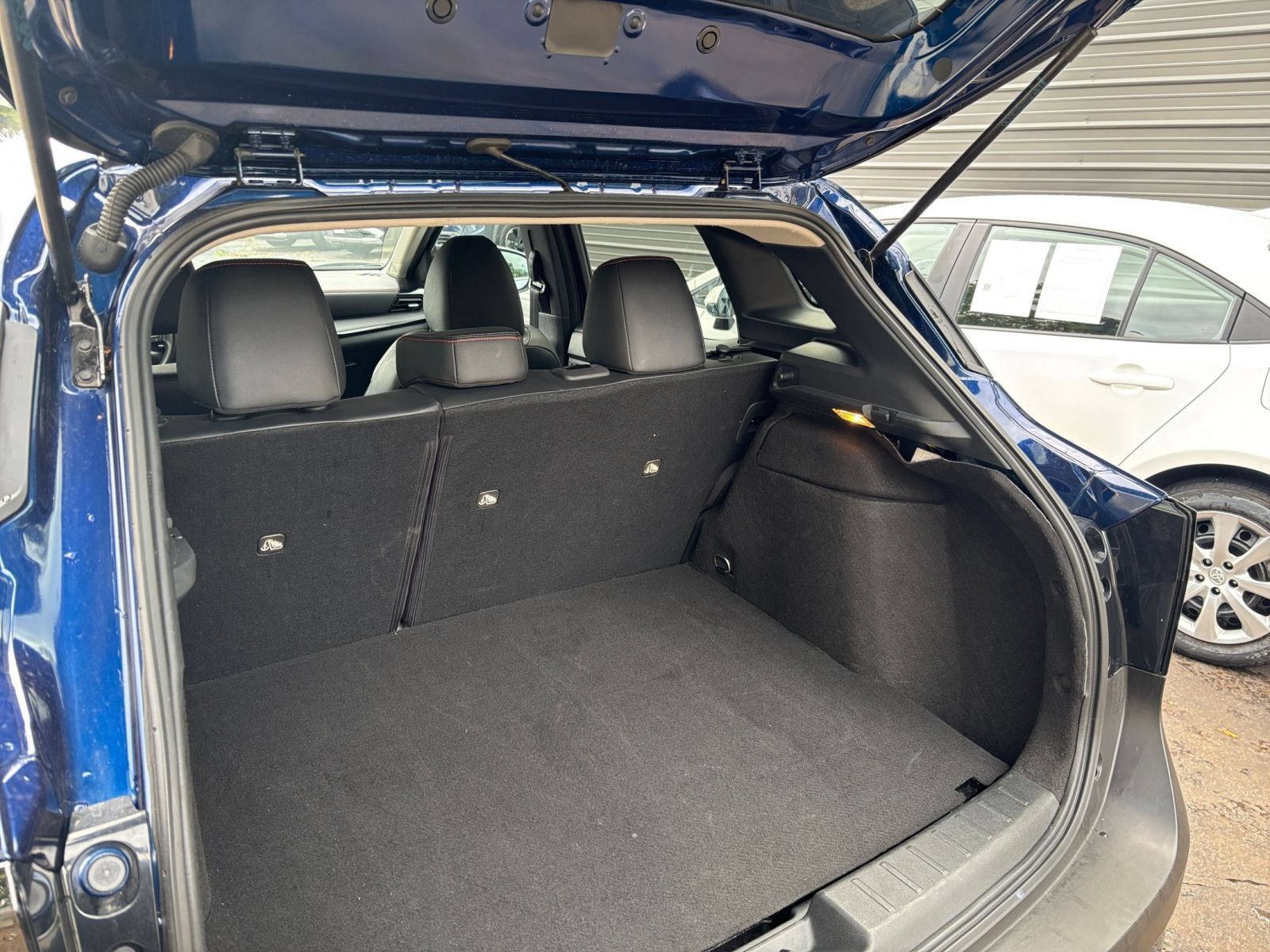 Used 2026 Nissan Kicks SR AWD/4WD image 27