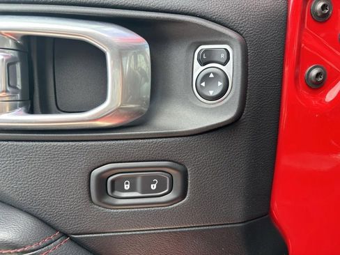 Used 2020 Jeep Wrangler Unlimited Rubicon w/ Dual Top Group image 22