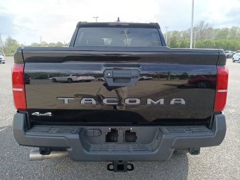 Used 2024 Toyota Tacoma SR AWD/4WD image 4