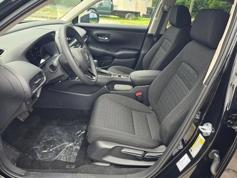 New 2027 Honda HR-V LX image 13