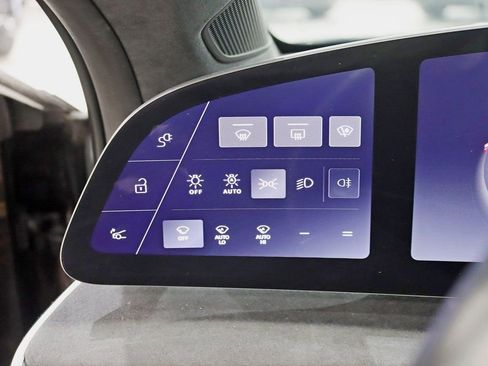 Used 2022 Lucid Air Grand Touring image 17