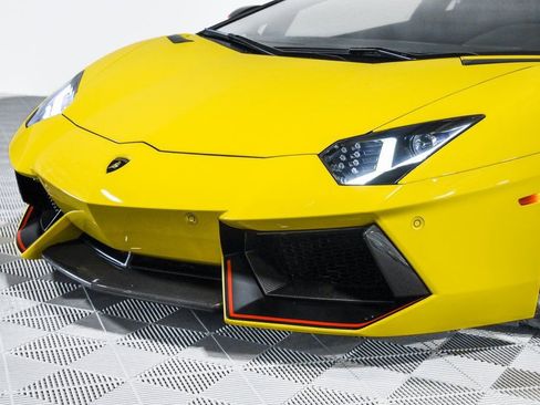 Used 2016 Lamborghini Aventador LP 700-4 AWD/4WD image 10