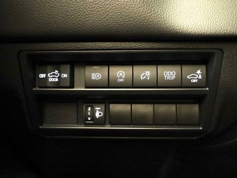 Used 2025 Toyota Tundra Limited image 28