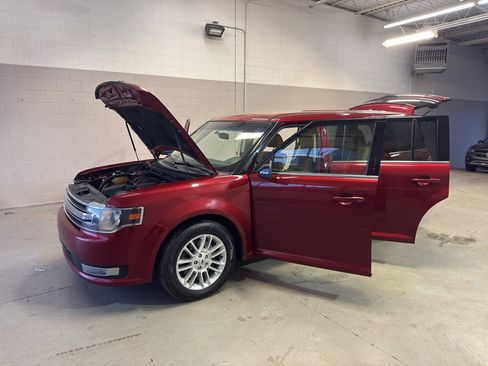 Used 2013 Ford Flex SEL AWD/4WD image 9
