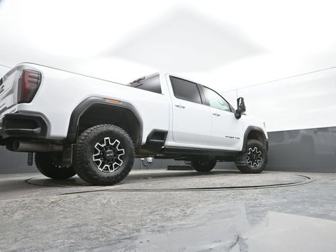 Used 2026 GMC Sierra 2500 AT4X image 40