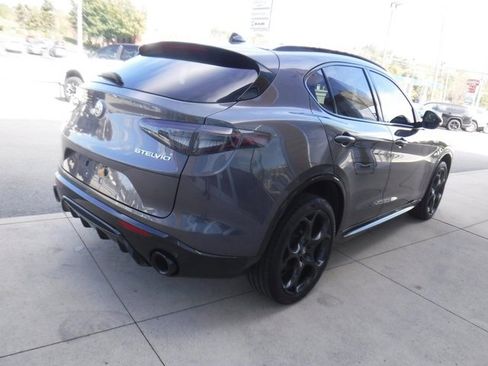 Used 2024 Alfa Romeo Stelvio Veloce image 13