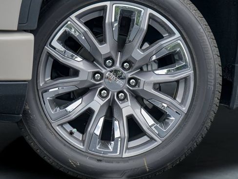 New 2026 GMC Sierra 1500 Denali w/ Denali Reserve Package AWD/4WD image 2
