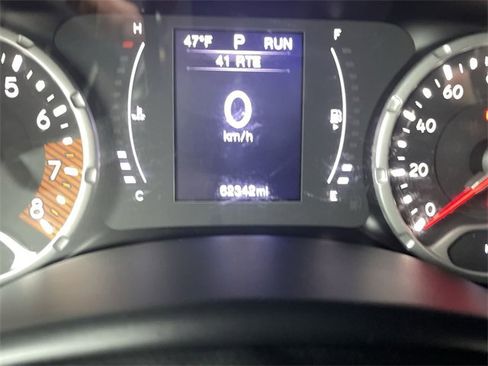 Used 2020 Jeep Renegade Altitude image 12