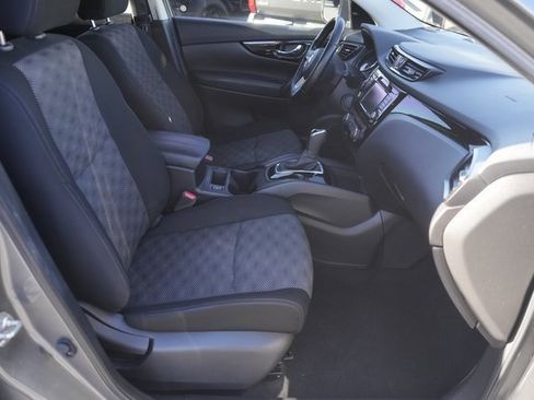 Used 2021 Nissan Rogue Sport SV image 18